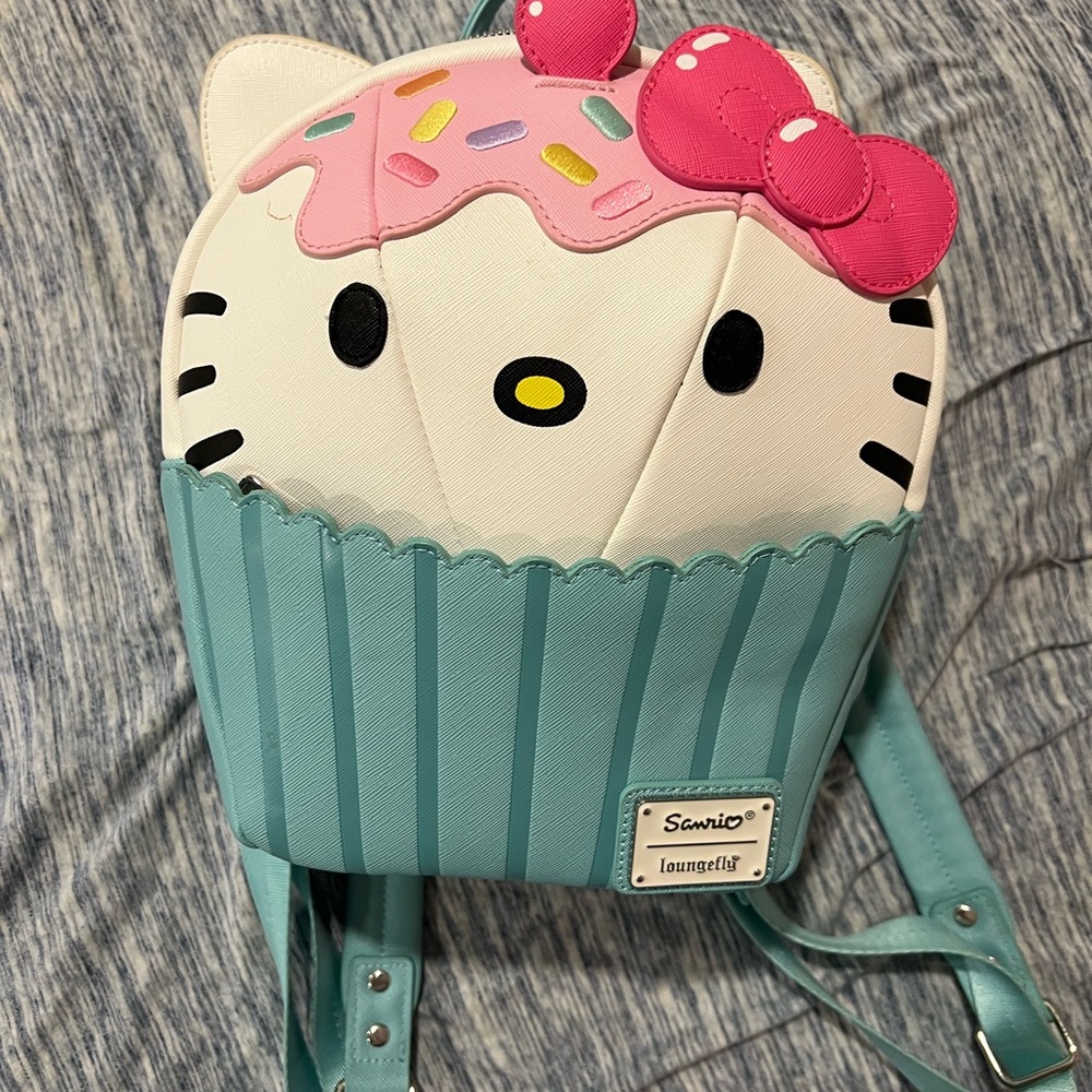 Sanrio Hello Kitty Cupcake Bag with Pink and Teal